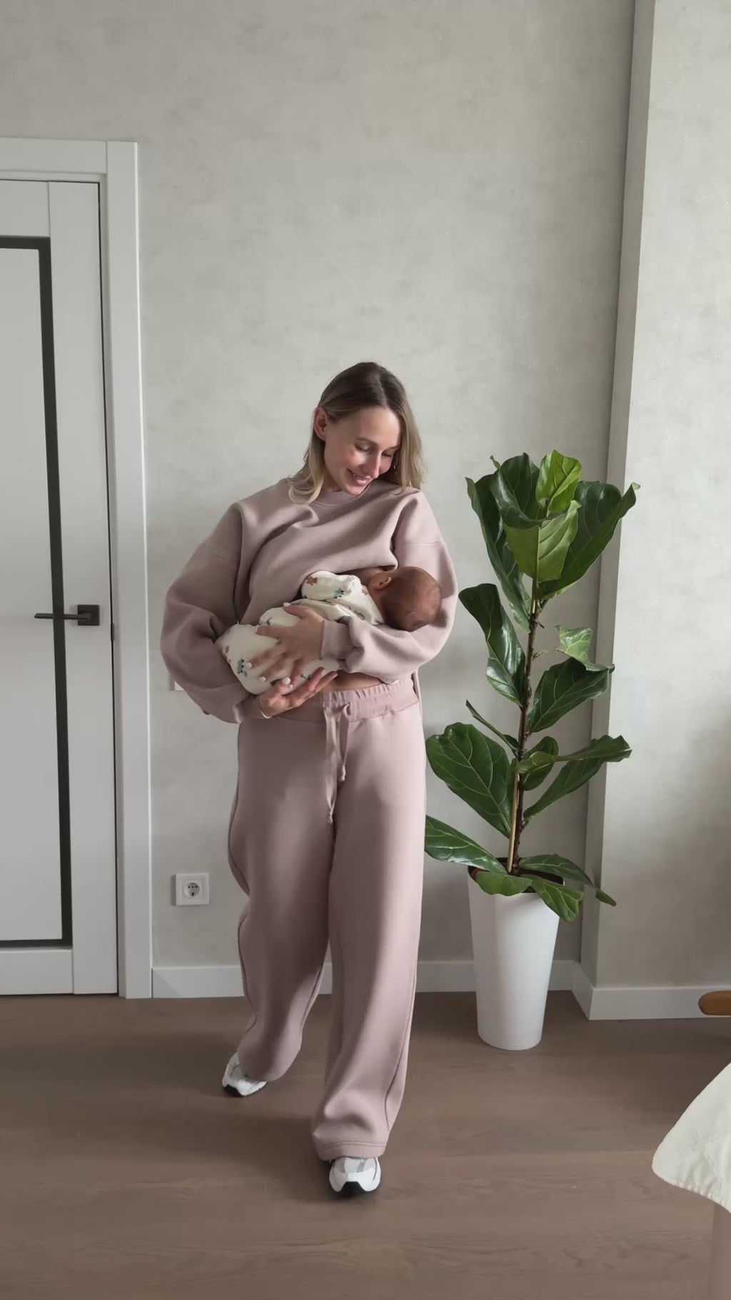 Komfort Mamma Sett pudderaktig 2357(2320) 1497